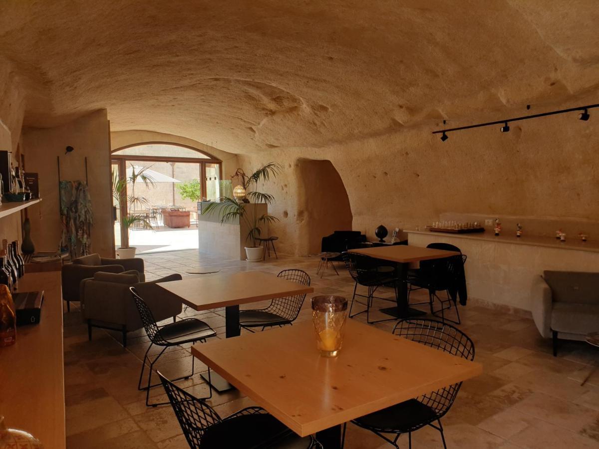 Masseria Santa Lucia *